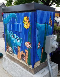 Traffic Box: a painted mural of an aquarium